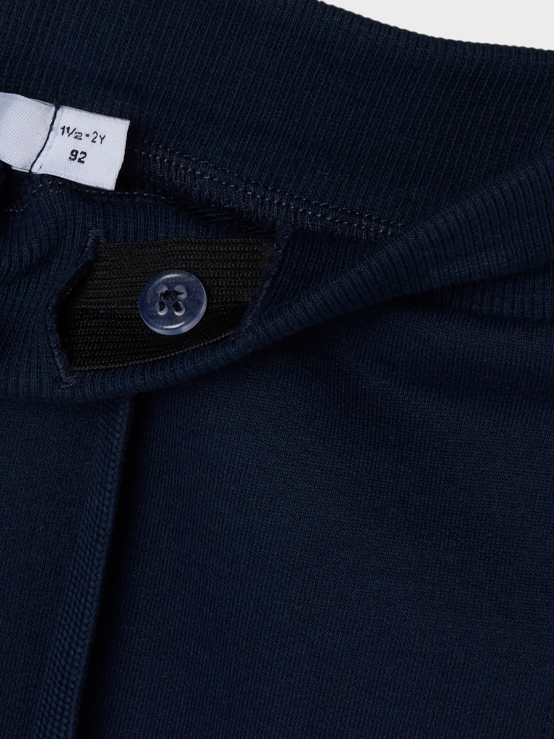 model_shot-front_full